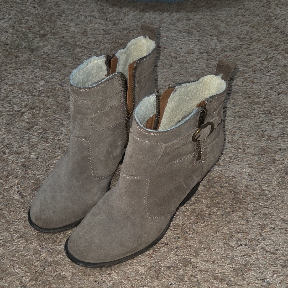 Lucky Brand Grey Ankle Booties with Shearling Lining